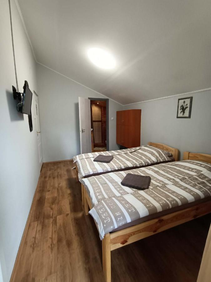Tölgyfa Panzió Hotel Balatonszepezd Exterior foto