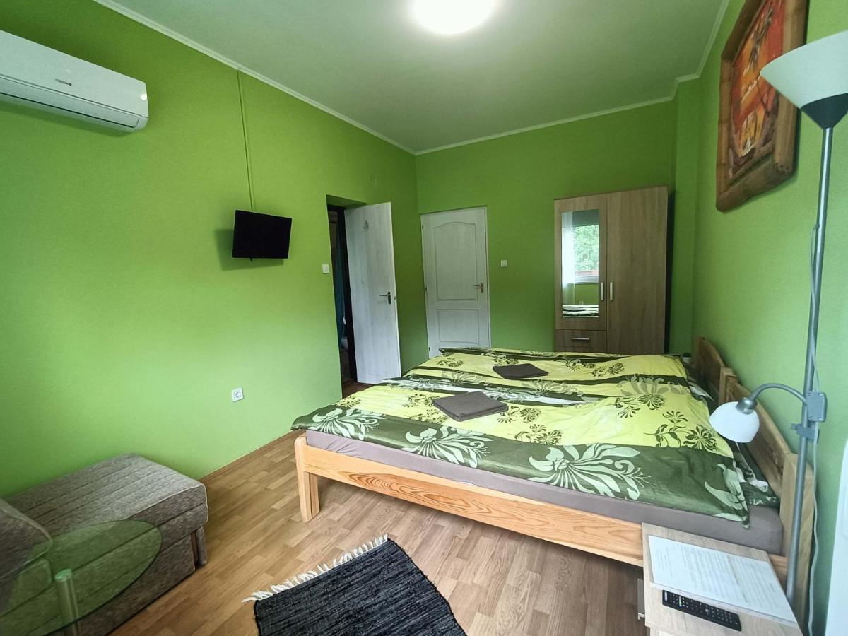 Tölgyfa Panzió Hotel Balatonszepezd Exterior foto