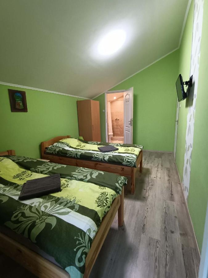 Tölgyfa Panzió Hotel Balatonszepezd Exterior foto