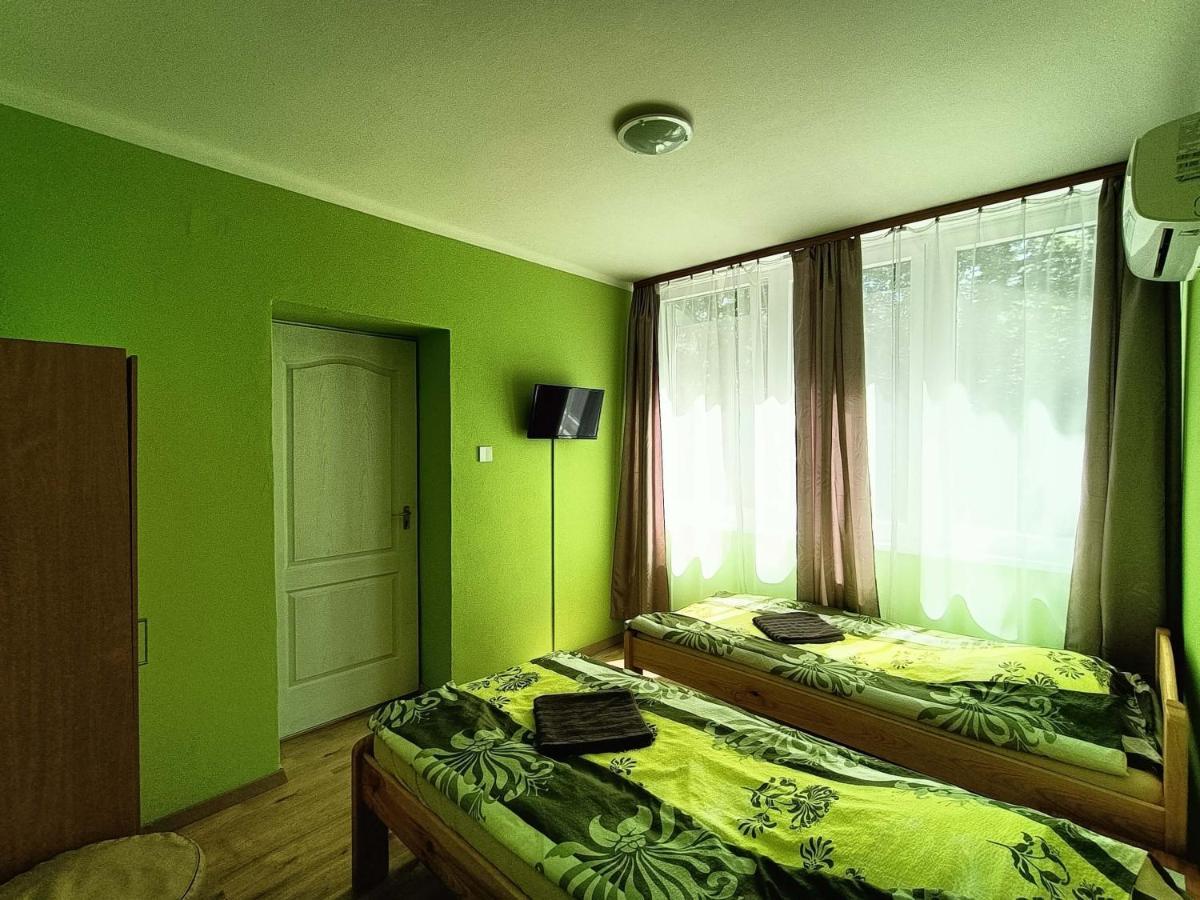 Tölgyfa Panzió Hotel Balatonszepezd Exterior foto